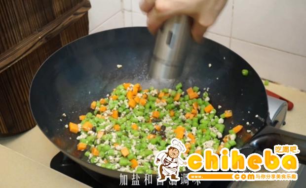 家常菜 橄榄菜豆角炒肉末 下饭菜的做法 步骤9